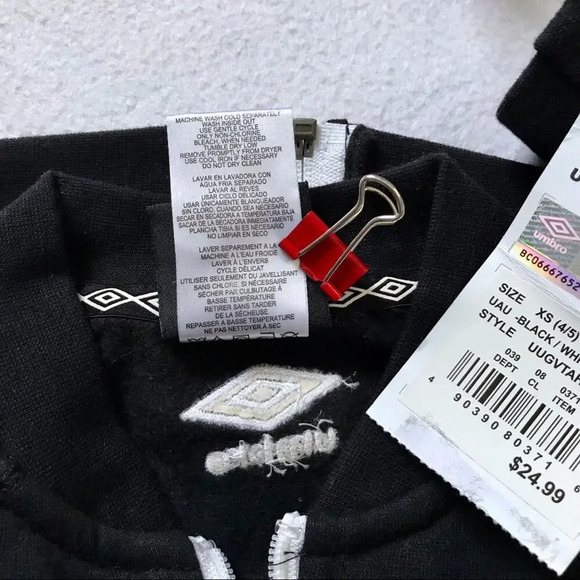 Umbro NWT Performance Zip Up Crop Lightweight Jacket Girls Various - Picture 10 of 11